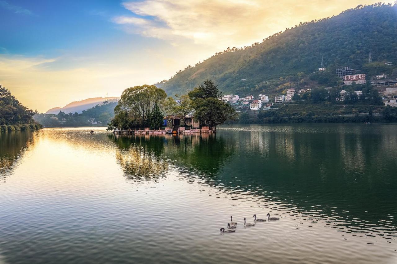 The Fishermen'S Lodge By Leisure Hotels Bhimtal Exterior photo